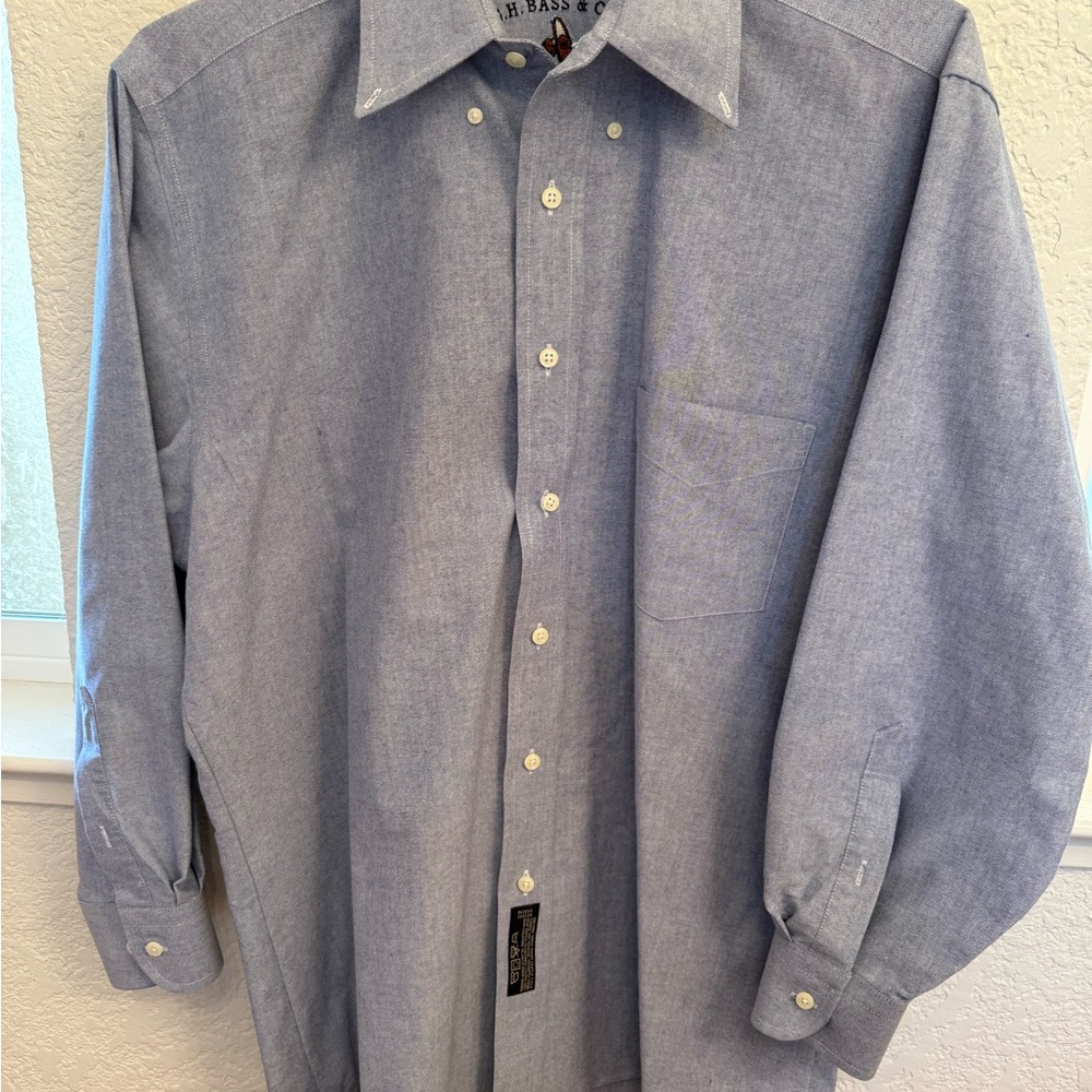 G.H. Bass & Co. 💯 % Cotton Light Blue Weejun Oxford  Shirt Button Down Collar - Picture 9 of 17